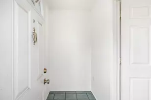 3059 Crandall Ave, Sacramento, CA 95815 - Photo 3