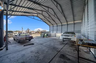 2255 S Airport Way, Stockton, CA 95206 - Photo 33