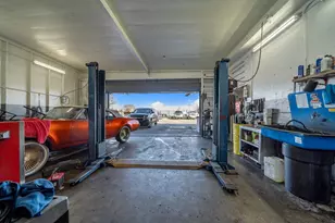 2255 S Airport Way, Stockton, CA 95206 - Photo 35