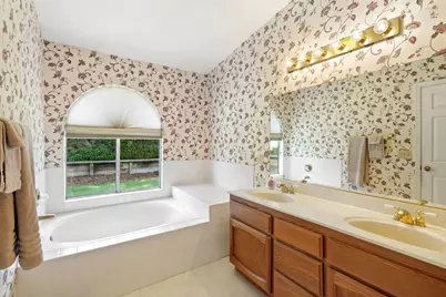 8200 Montville Court, Antelope, CA 95843 - Photo 19