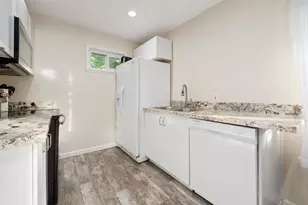 4400 40th Ave, Sacramento, CA 95824 - Photo 13