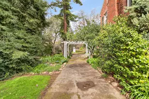 3200 Becerra Way, Sacramento, CA 95821 - Photo 49