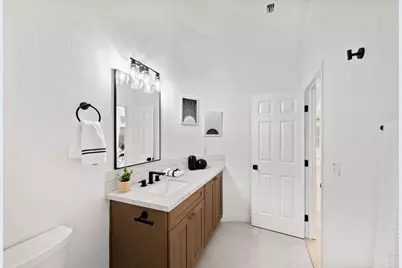 6051 Kenneth Oak Way, Fair Oaks, CA 95628 - Photo 25