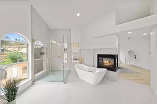 6051 Kenneth Oak Way, Fair Oaks, CA 95628 - Photo 5