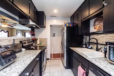 5406 59th Street, Sacramento, CA 95820 - Photo 11