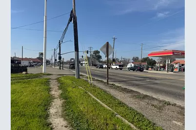 1731 E Pacheco Boulevard, Los Banos, CA 93635 - Photo 11