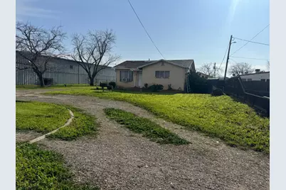 1731 E Pacheco Boulevard, Los Banos, CA 93635 - Photo 5