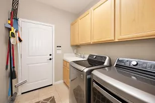 4133 Hovnanian Dr, Sacramento, CA 95834 - Photo 33