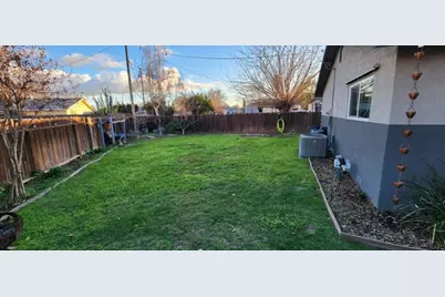1908 Debonaire Court, Modesto, CA 95350 - Photo 33