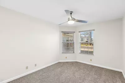 2192 Royal Wood Lane, Turlock, CA 95380 - Photo 25