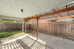 2192 Royal Wood Ln, Turlock, CA 95380 - Photo 45