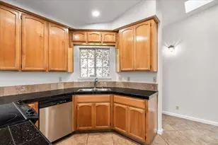 2192 Royal Wood Ln, Turlock, CA 95380 - Photo 11