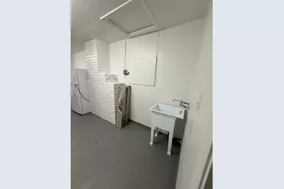 5110 5110 Alcott Drive, Sacramento, CA 95820 - Photo 25