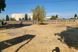 13300 McFarland St, Galt, CA 95632 - Photo 19