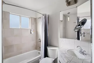 820 Hawthorne Avenue, Modesto, CA 95350 - Photo 15