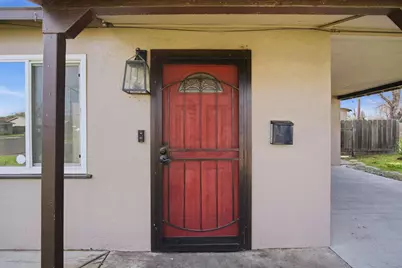 820 Hawthorne Avenue, Modesto, CA 95350 - Photo 5