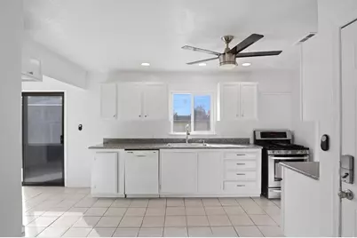 820 Hawthorne Avenue, Modesto, CA 95350 - Photo 9