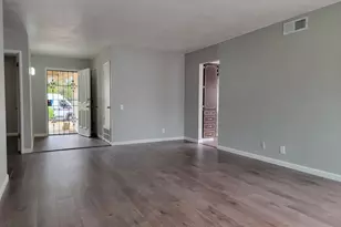 7548 Lindale Dr, Sacramento, CA 95828 - Photo 5