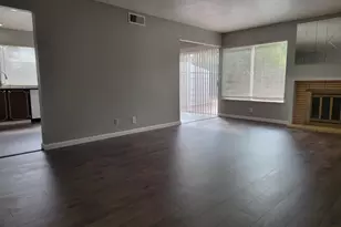 7548 Lindale Dr, Sacramento, CA 95828 - Photo 7