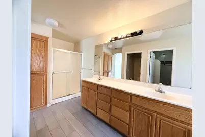 2036 Picasso Way, Stockton, CA 95206 - Photo 35