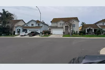2036 Picasso Way, Stockton, CA 95206 - Photo 3