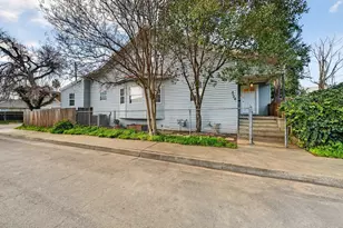 3126 31st St, Sacramento, CA 95817 - Photo 3