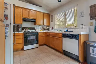 5341 Crystal Hill Way, Sacramento, CA 95823 - Photo 9