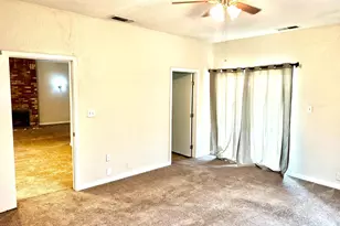 2118 W Sonoma Ave, Stockton, CA 95204 - Photo 41