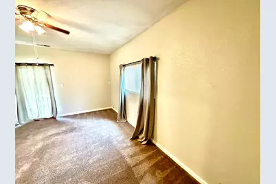 2118 W Sonoma Avenue, Stockton, CA 95204 - Photo 39