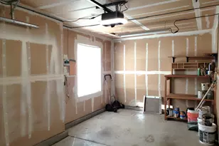 9301 Kilcolgan Way, Elk Grove, CA 95758 - Photo 33