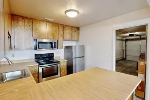 6 Topam Ct, Sacramento, CA 95833 - Photo 9