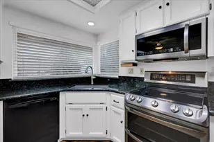 1376 Zephyr Dr, Yuba City, CA 95991 - Photo 19