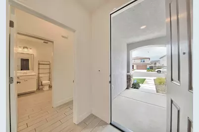 10918 Miacomet Court, Stockton, CA 95219 - Photo 5