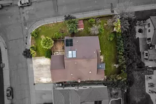 7998 Caceres Way, Sacramento, CA 95823 - Photo 43