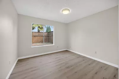 7998 Caceres Way, Sacramento, CA 95823 - Photo 27