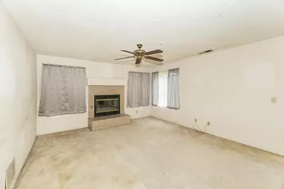 9659 N Shenandoah Lane, Fresno, CA 93720 - Photo 11