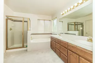 9659 N Shenandoah Ln, Fresno, CA 93720 - Photo 25