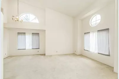 9659 N Shenandoah Lane, Fresno, CA 93720 - Photo 5