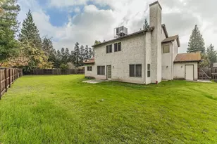 9659 N Shenandoah Ln, Fresno, CA 93720 - Photo 33