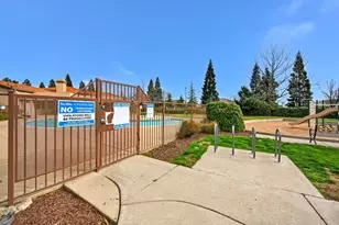 10001 Woodcreek Oaks Blvd, Roseville, CA 95747 - Photo 43