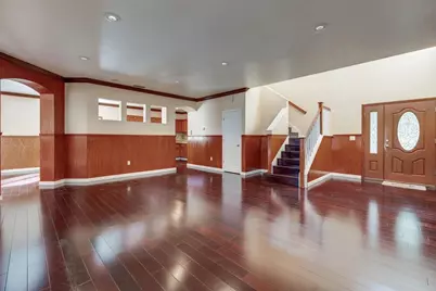 8956 E Valley Drive, Elk Grove, CA 95624 - Photo 7