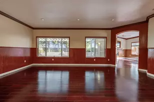 8956 E Valley Dr, Elk Grove, CA 95624 - Photo 5