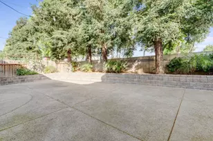 8956 E Valley Dr, Elk Grove, CA 95624 - Photo 31