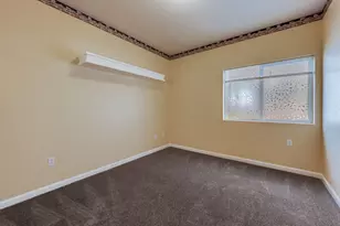 8956 E Valley Dr, Elk Grove, CA 95624 - Photo 27