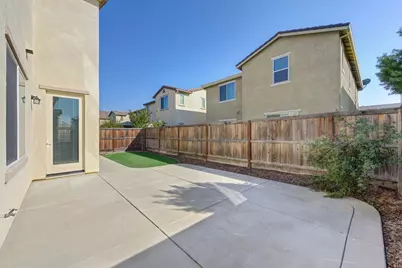 8444 Vila Gale Way, Elk Grove, CA 95757 - Photo 33