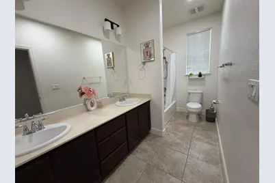 8444 Vila Gale Way, Elk Grove, CA 95757 - Photo 35