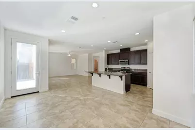 8444 Vila Gale Way, Elk Grove, CA 95757 - Photo 15