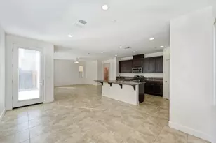 8444 Vila Gale Way, Elk Grove, CA 95757 - Photo 15