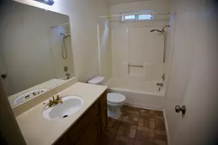 808 Mercy Ave, Modesto, CA 95358 - Photo 7