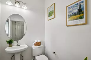 939 Dixieanne Ave, Sacramento, CA 95815 - Photo 13